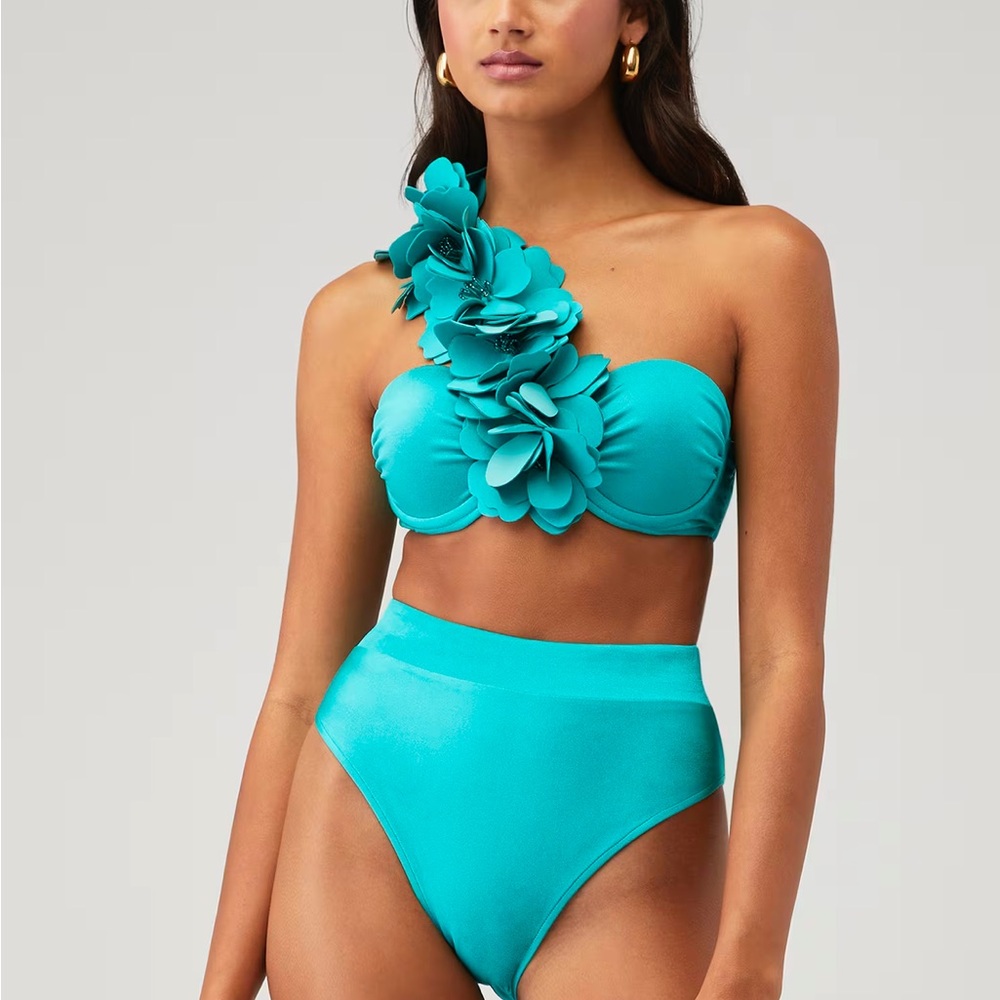 🐬NWT PATBO FLOWER APPLIQUE BIKINI TOP & BOTTOM🐬